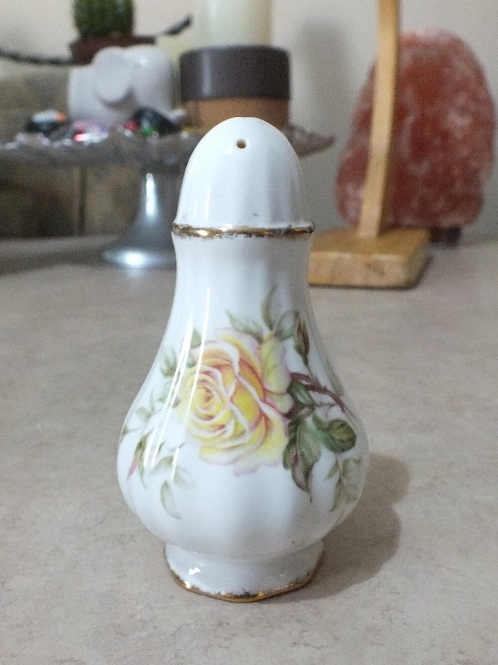 Paragon Salt Peace Rose Shaker
